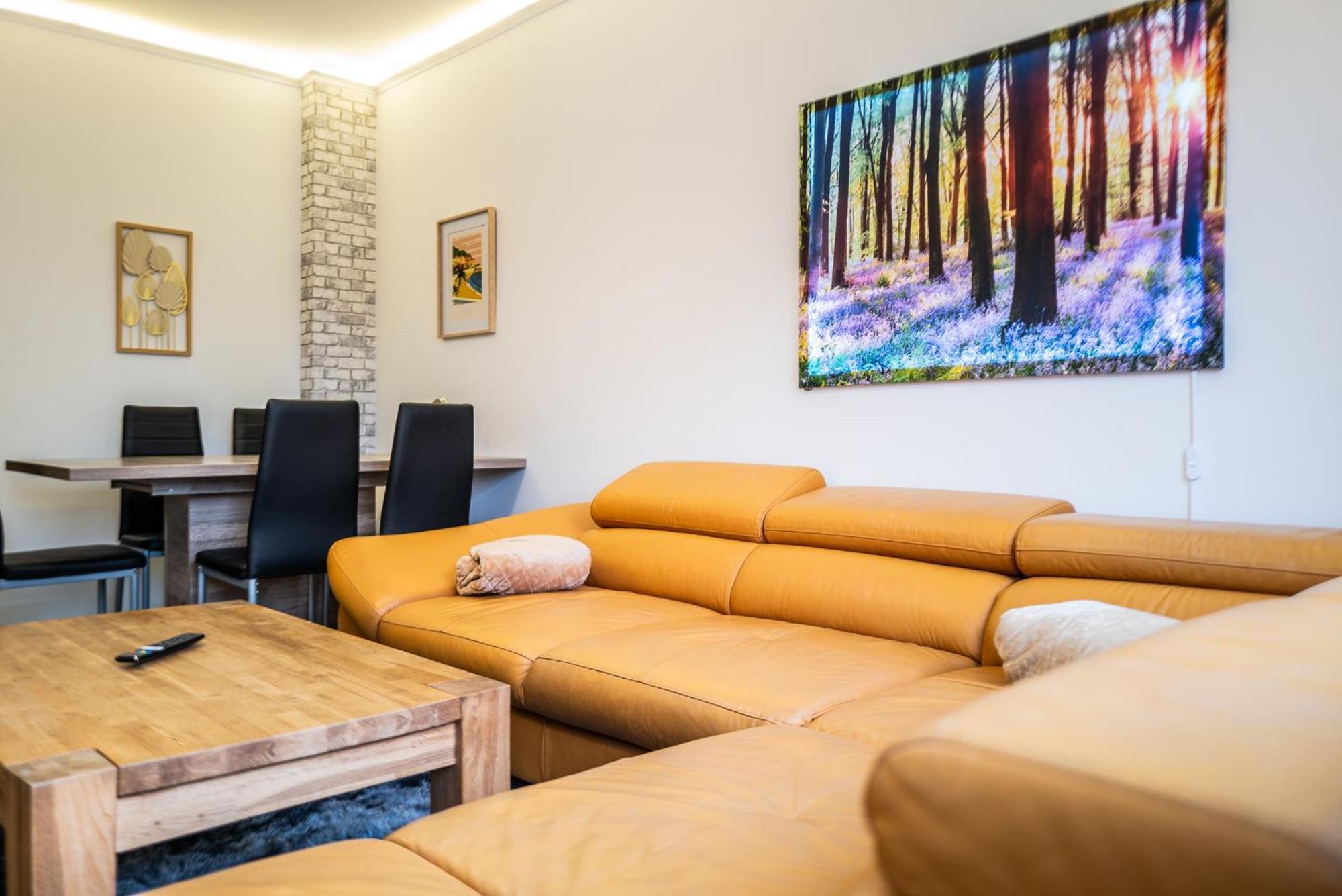 #412 Komfortable, Stilvolle Wohnung Fuer 6 Personen Muelheim an der Ruhr Luaran gambar
